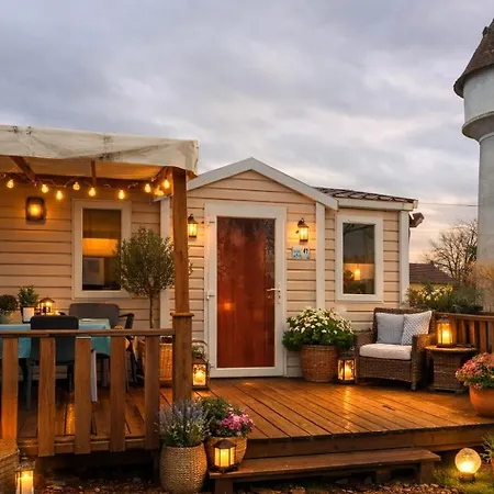 Le Pluvier Des Fougeres Villegusien-le-Lac