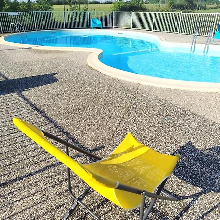 Le Pluvier Des Fougères Camping Villegusien-le-Lac